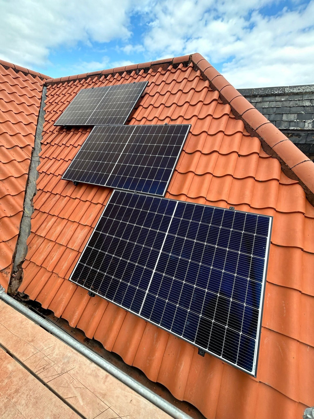 Solar & Battery